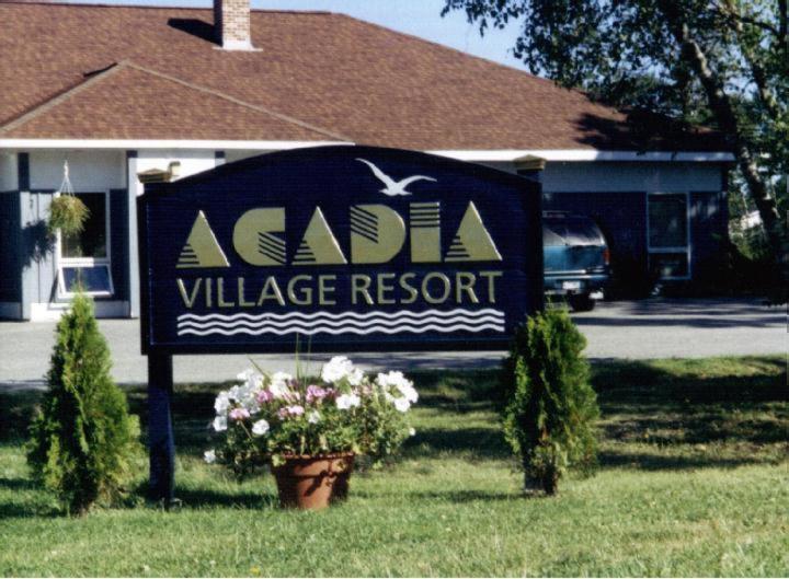Acadia Village Resort 埃尔斯沃思 外观 照片